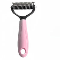 Brosse de toilettage pour chien et chat – gros plan sur la matière