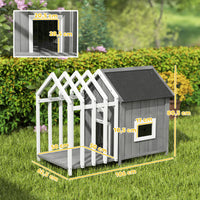 Niche en bois avec terrasse, vue de côté