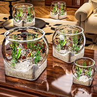 Aquarium rond installé avec de l'eau