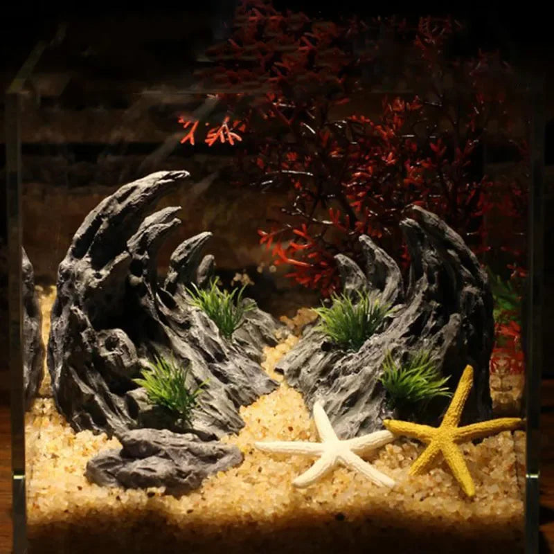 Décor canyon en résine installé dans un aquarium