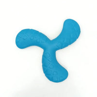 Boomerang pour chien utilisé lors d'une partie de lancer