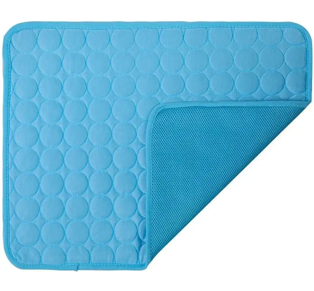 Couchage en maille respirante pour chien et chat en situation, vue 6