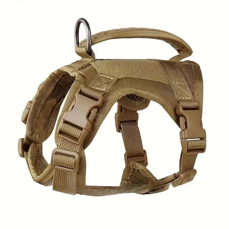 Harnais en maille respirante ajustable pour chien et chat en situation, vue 5